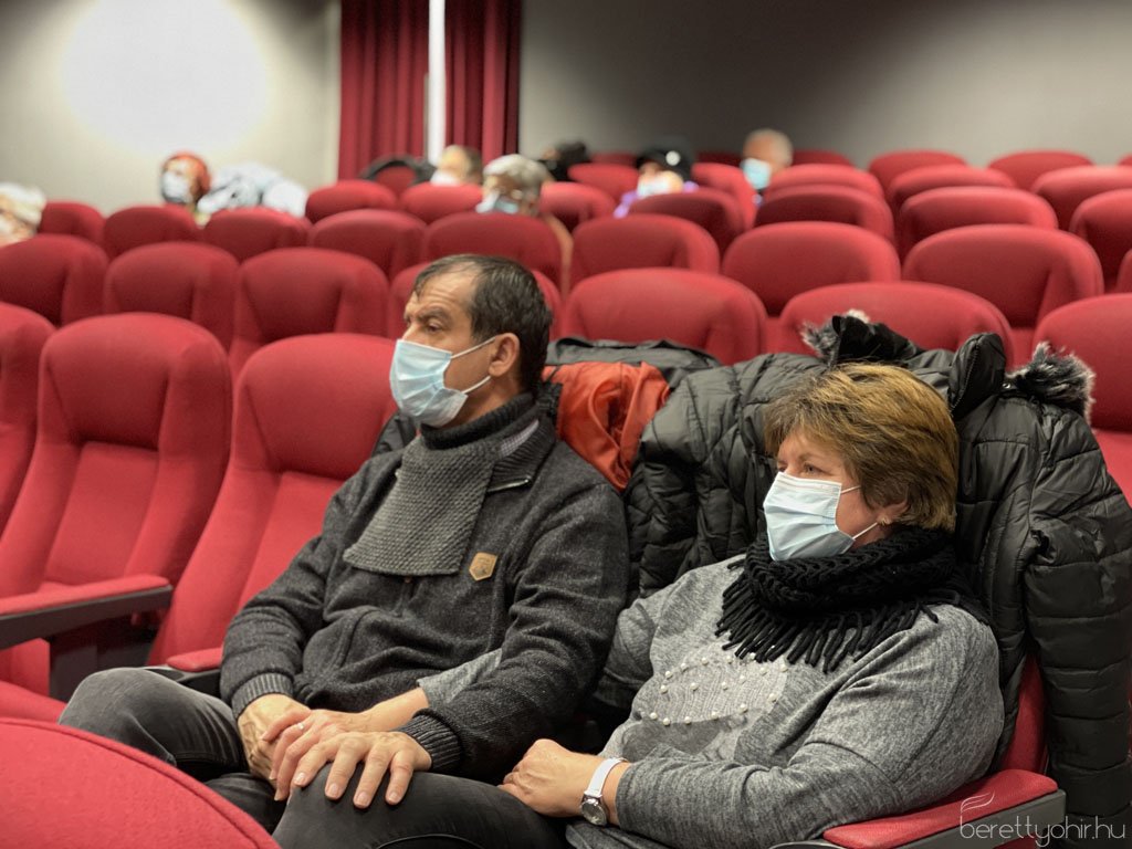 Advent harmadik vasárnapján 12